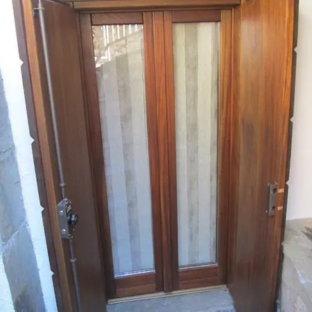 Casa Vacanze L'edera * Oliveto Lario